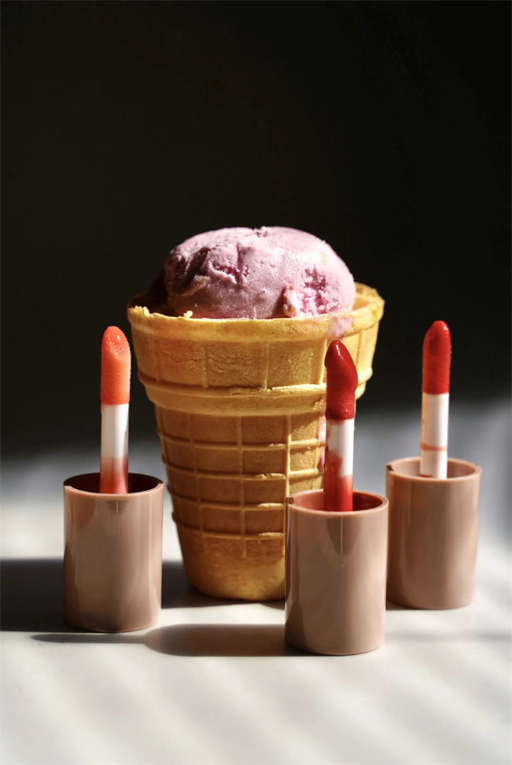 Блеск для губ Мансарды Петроградки - фото 12849