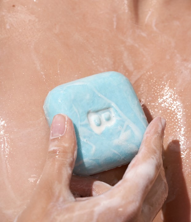 Твердый гель для душа с ароматом черной смородины - фото 13673