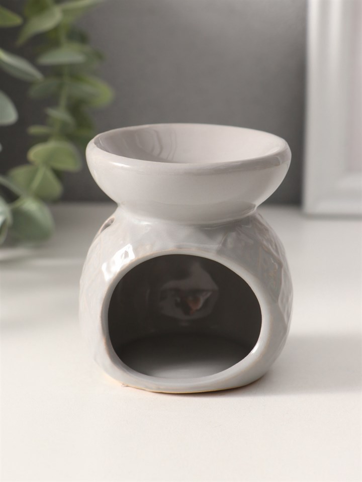 Аромалампа керамика "Цветочки в ромбах" серая 6,3х6,3х7,5см - фото 13922